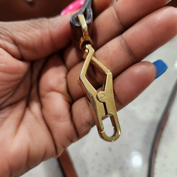 🔹️BURBERRY🔹️ brown canvas Crossbody bag & COA included ✨️🤎 - Picture 10 of 11